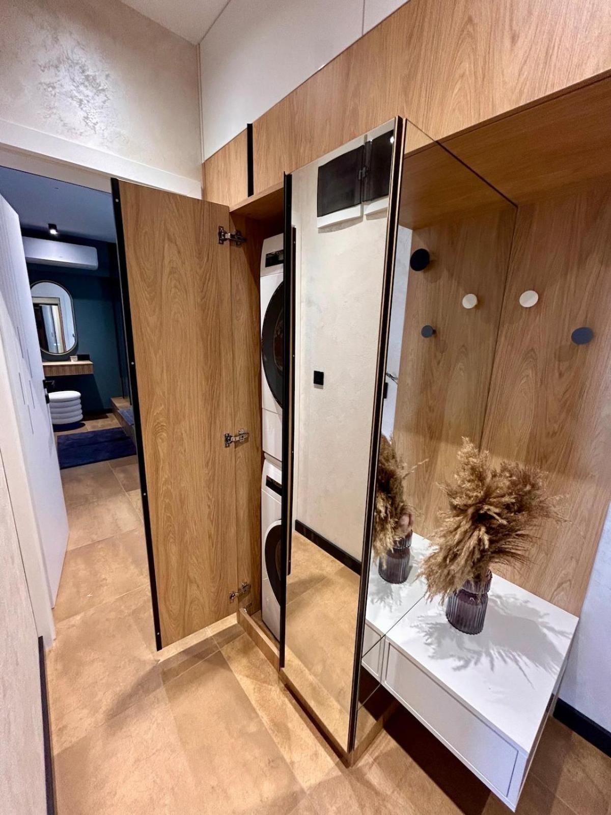 Apartment Blue Iris, 2br, Workspace, Jacuzzi And Stunning Views