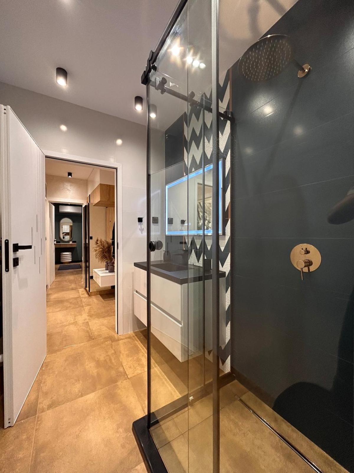 Apartment Blue Iris, 2br, Workspace, Jacuzzi And Stunning Views Sofia
