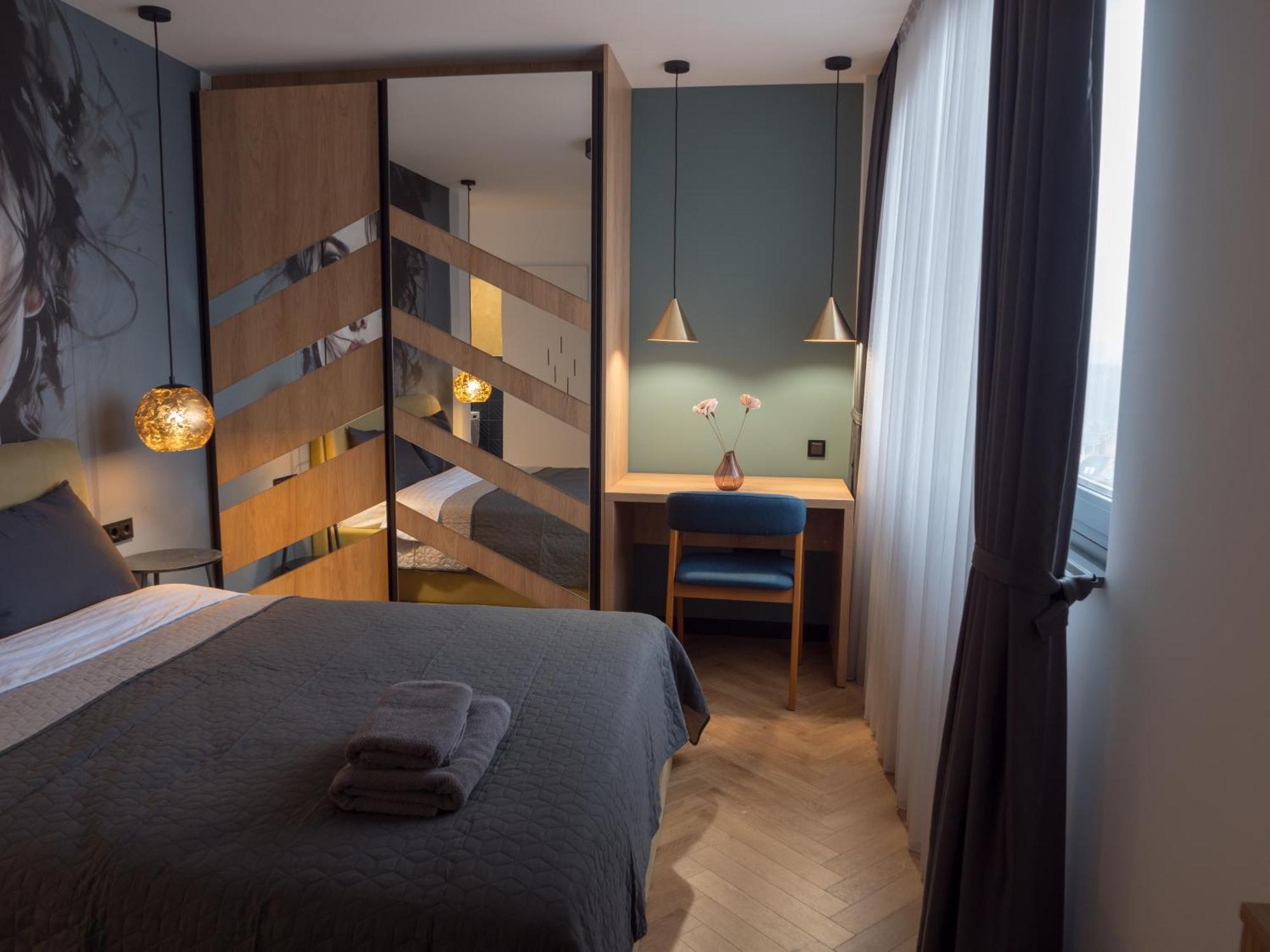 Blue Iris, 2br, Workspace, Jacuzzi And Stunning Views Apartment *