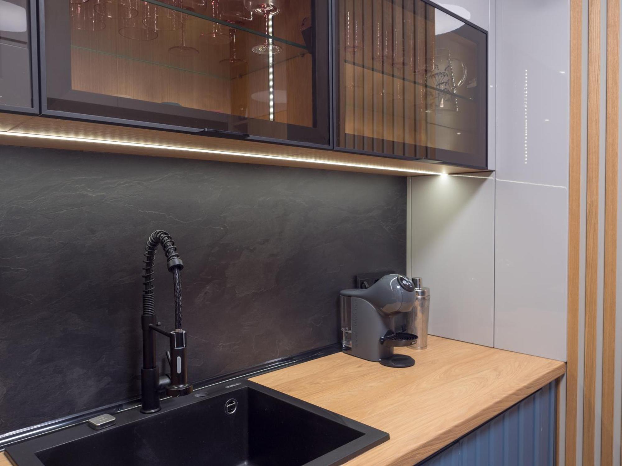Apartment Blue Iris, 2br, Workspace, Jacuzzi And Stunning Views Sofia